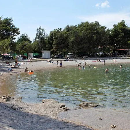 Krk 14484c شقة كرك